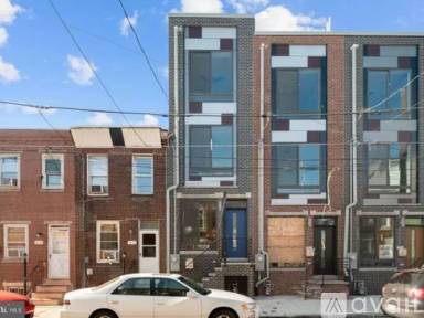 Main picture of 2070 E Rush St