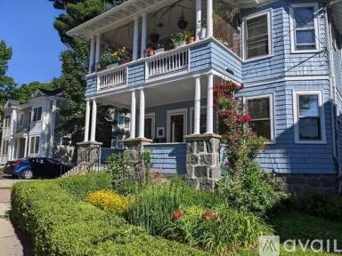 Main picture of 30 Neponset Ave