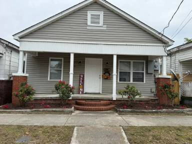 Main picture of 113 S 10th St