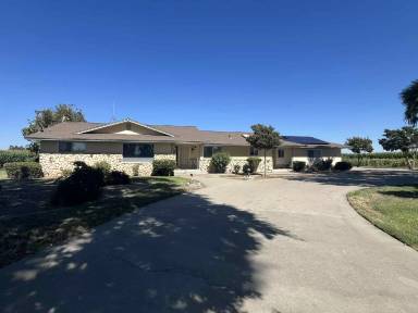 Main picture of 4125 11th Ave