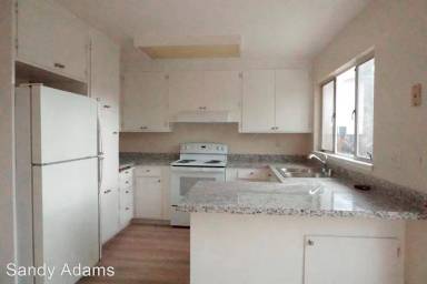 Main picture of 1704 Ewer Dr