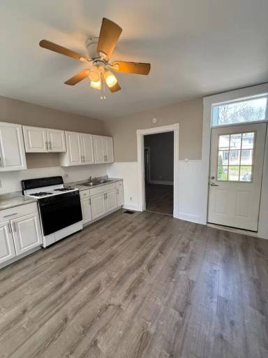 Main picture of 1911 Elm Ave