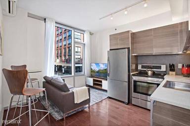 Main picture of 40 N 4th St