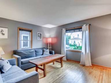 Main picture of 1318 5th St NE