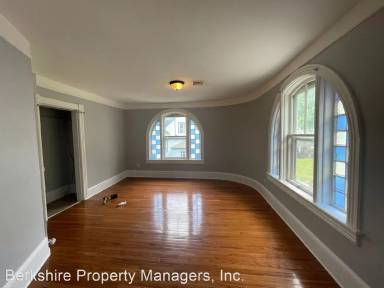 Main picture of 111 Winter St