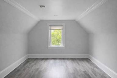 Main picture of 1208 8th St SE