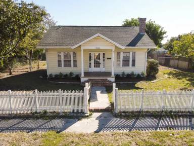 Main picture of 4026 4th Ave S