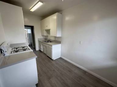 Main picture of 1736 W Ball Rd