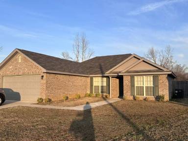 Main picture of 19 Robin Hood Ct