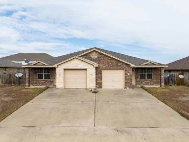 Main picture of 1203 Cavalry Ln