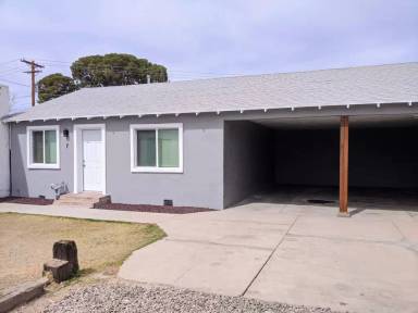 Main picture of 120 E 8th St