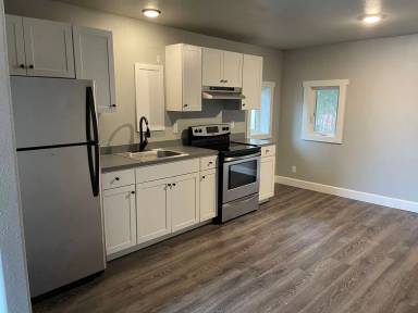 Main picture of 326 SE Highway 101