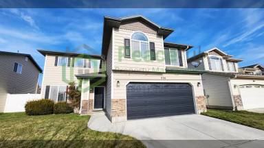 Main picture of 990 York Dr