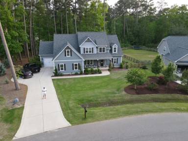 Main picture of 712 Rookery Ln