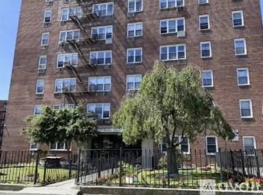 Main picture of 52 Yonkers Ter