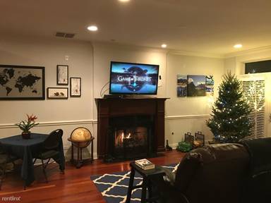 Main picture of 444 W Blackhawk St