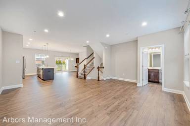 Main picture of 2002 Stefano Dr