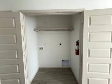 Main picture of 7702 N 58th Ln