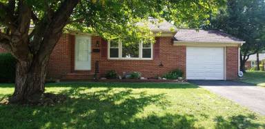 Main picture of 24 Casimir Ct