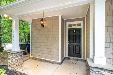 Main picture of 6301 Grove Estates Ter