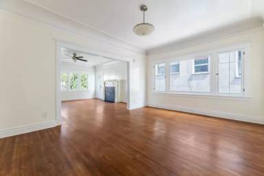 Main picture of 1944 Argyle Ave