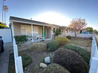 Main picture of 2730 Vancouver Ave