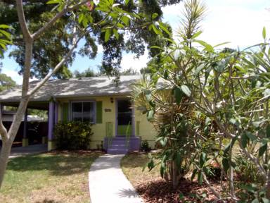 Main picture of 1529 Paloma Ln