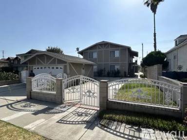 Main picture of 325 N San Gabriel Ave