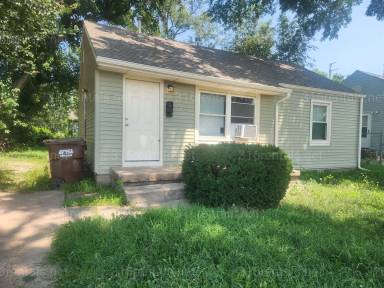 Main picture of 1232 N Pennsylvania Ave