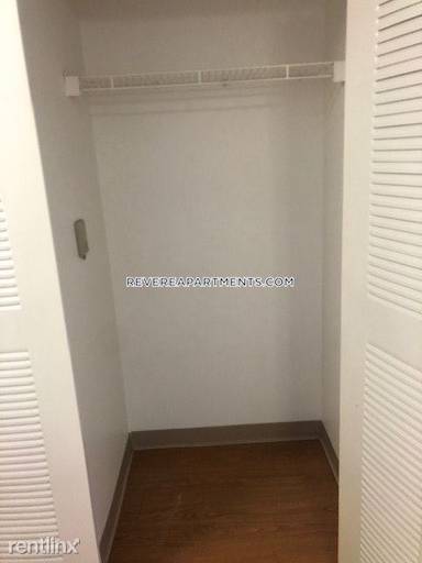 Main picture of 250 Broadway