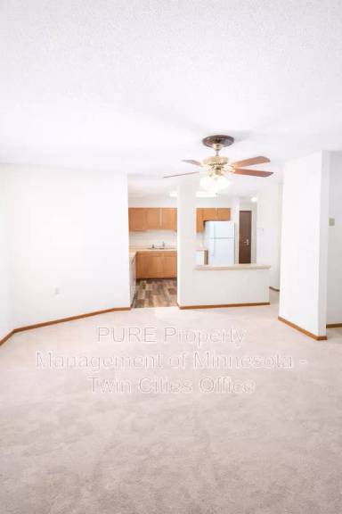 Main picture of 221 Grand Ave W