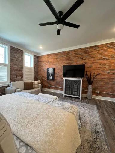 Main picture of 315 Columbia St