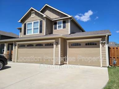 Main picture of 918 W 30th Ter