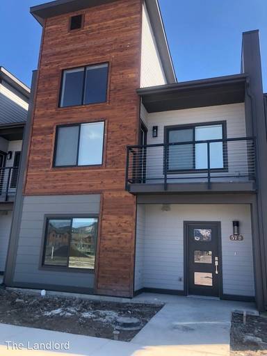 Main picture of 57 Hickory Loop