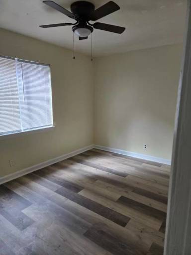 Main picture of 2413 Laurel St