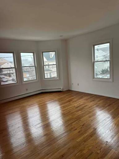 Main picture of 81 Paterson Ave