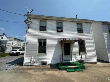 Main picture of 16 S Federal St