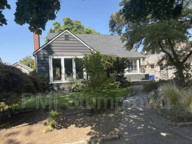 Main picture of 7407 SE 30th Ave