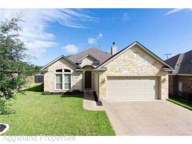 Main picture of 2208 Carlisle Ct
