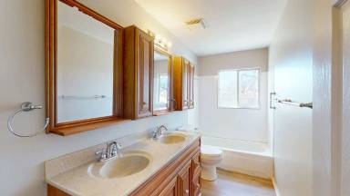 Main picture of 2316 Cardinal Ln