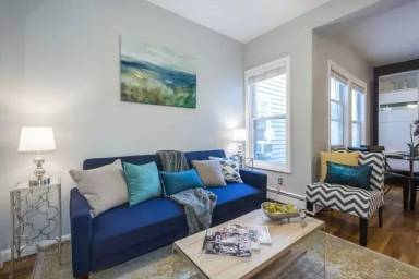 Main picture of 307 Elm St