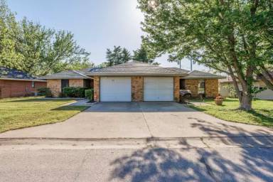 Main picture of 746 Prairie Creek Dr