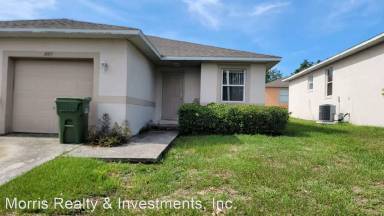 Main picture of 2601-25 Icabod Ct