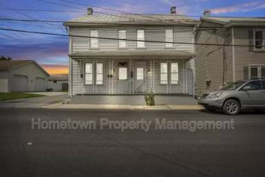 Main picture of 347 W Penn St