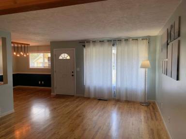 Main picture of 4598 SE Whipple Ave