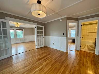 Main picture of 621-623 Washington Ave