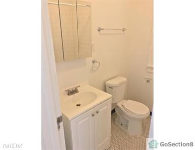 Main picture of 6560 S Western Ave