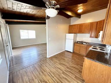 Main picture of 141 Maher Ct