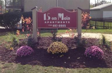 Main picture of 15 on Main Apartments