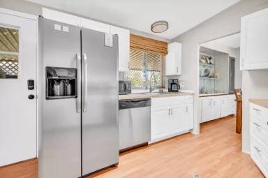 Main picture of 9109 E Lakeview Dr